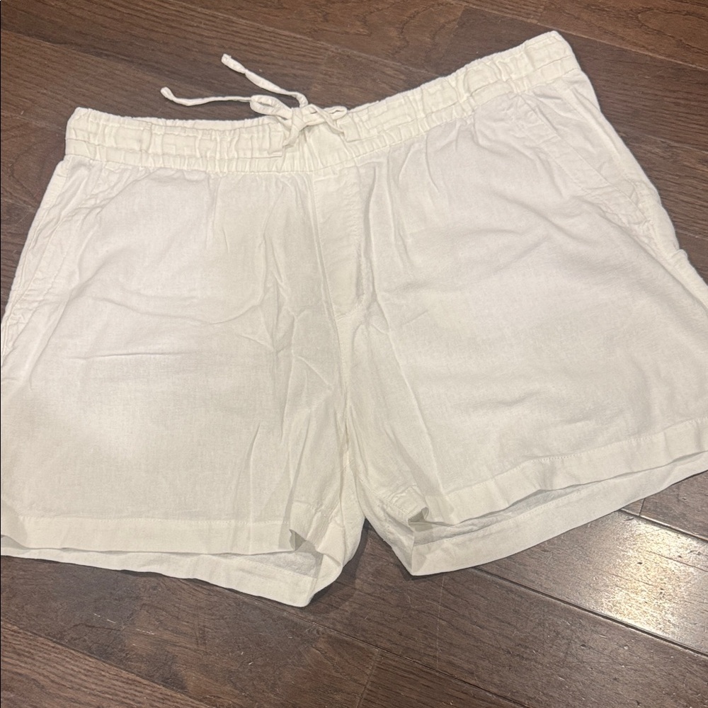 Old Navy Women's  White Drawstring Shorts